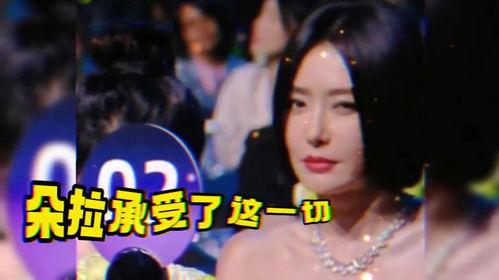 一个人吃瓜很搞笑的视频,这位吃瓜达人搞笑视频走红网络