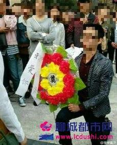 求婚吃瓜视频在线观看,浪漫瞬间引网友热议  第2张