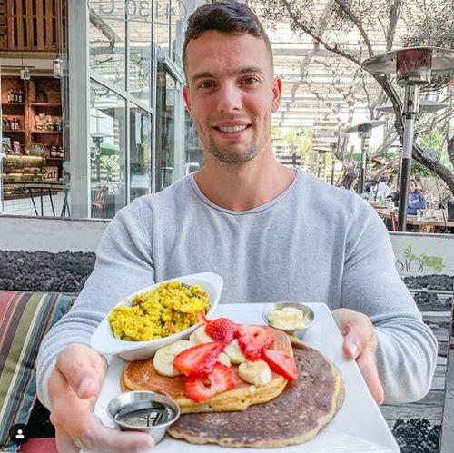 韩城吃瓜55万粉丝视频,揭秘幕后故事  第1张