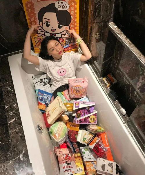 婚礼吃瓜视频儿童,萌态十足引网友热议