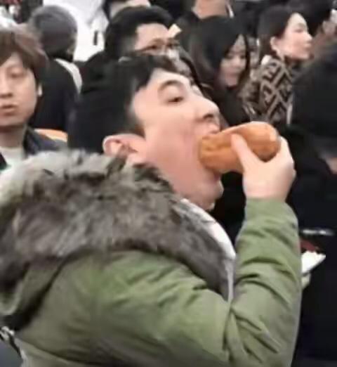 岳阳陈洁莹吃瓜事件视频,网络热议背后的真相揭秘